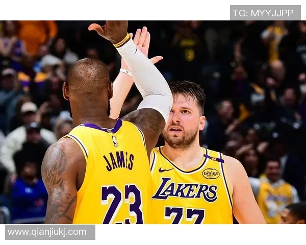 火箭与湖人激战正酣2月9日NBA精彩对决引发球迷热议